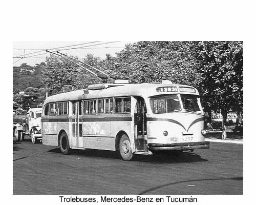 En Tucumán comienzan a circular los trolebuses, importados por Mercedes-Benz.